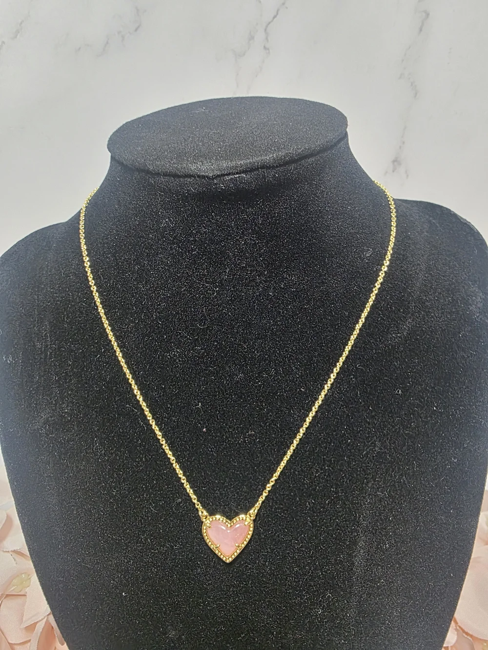 Kendra Scott - Gold Necklace with Pink Rose Quartz Heart Pendant
